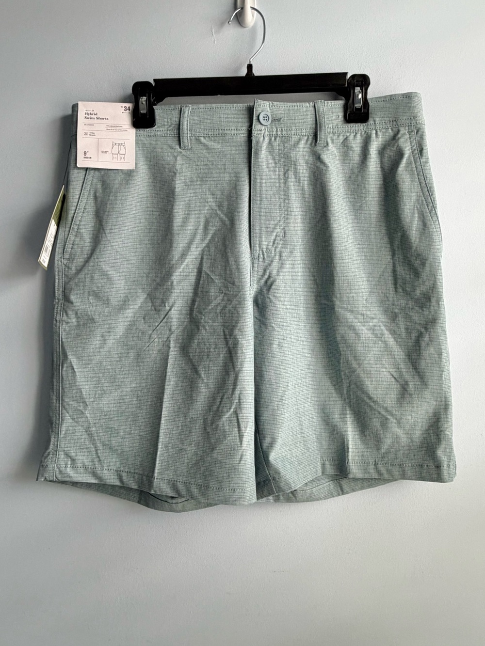 Goodfellow Men’s Light Blue Hybrid 9” Inseam Swim Shorts Size 34
